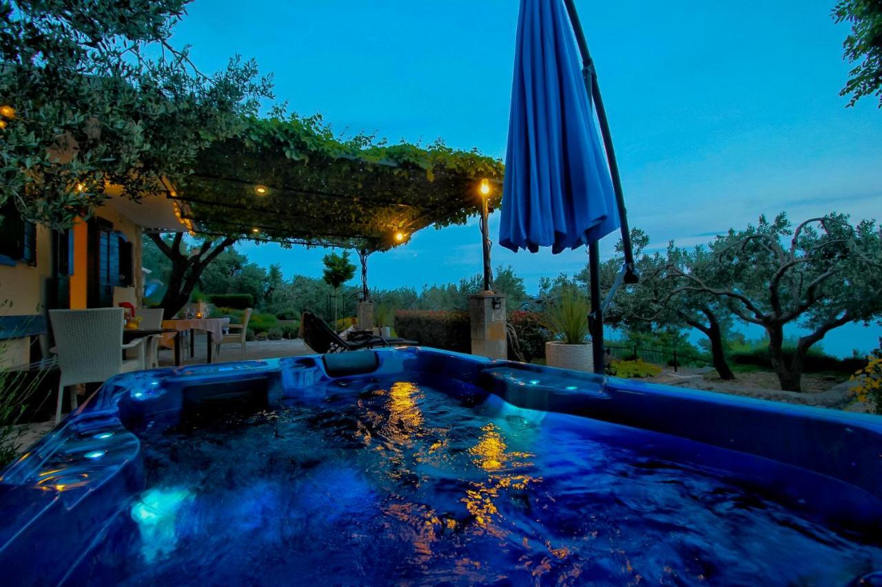 Holiday Home Oaza Baška Voda Extérieur photo